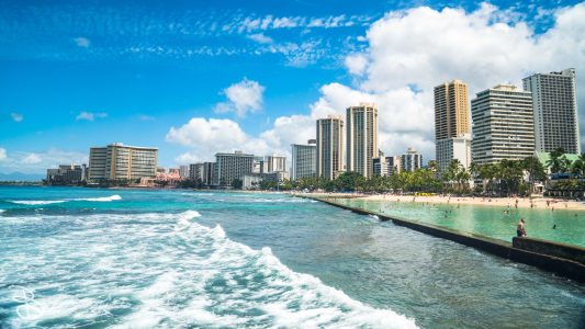 Waikiki Beach, mid afternoon. hawaii-waikiki-5